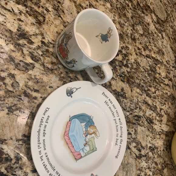 Beatrix Potter Peter Rabbit set - Picture 2 of 3
